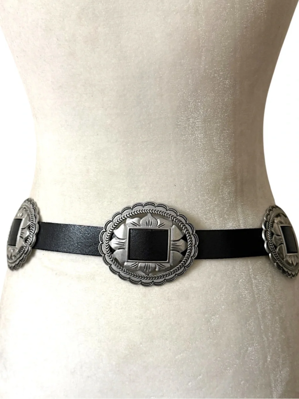MW Most Wanted  Black Genuine Leather Silver Concho Country Western Belt